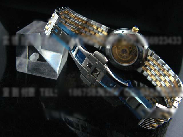 BJ48伯爵（PIAGET）圆形铂金镶钻瑞士机械背透腕表